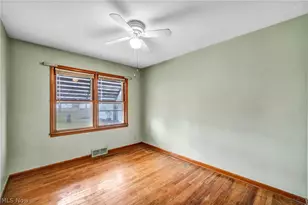 7181 York Rd, Parma, OH 44130 - Photo 21