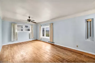 7181 York Road, Parma, OH 44130 - Photo 15