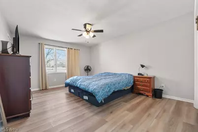 12445 Cleveland Avenue NW, Uniontown, OH 44685 - Photo 31