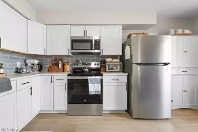 12445 Cleveland Avenue NW, Uniontown, OH 44685 - Photo 7