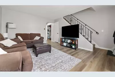 12445 Cleveland Avenue NW, Uniontown, OH 44685 - Photo 19