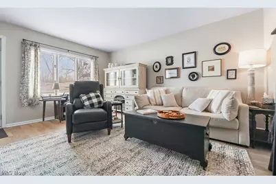 12445 Cleveland Avenue NW, Uniontown, OH 44685 - Photo 3