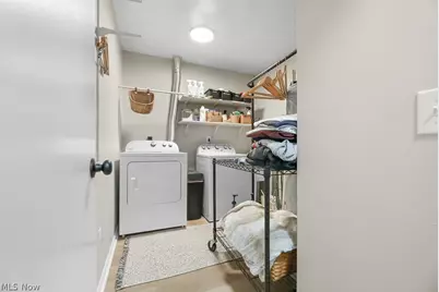 12445 Cleveland Avenue NW, Uniontown, OH 44685 - Photo 11