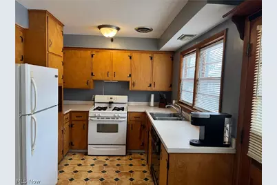 3828 Lake Road W, Ashtabula, OH 44004 - Photo 9