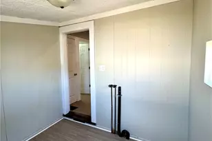 222 Sycamore St, Coshocton, OH 43812 - Photo 7