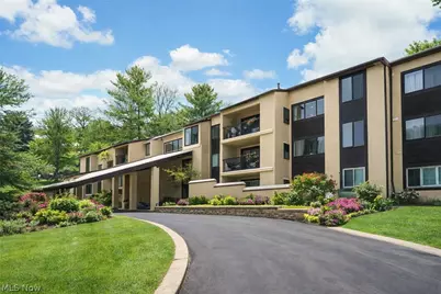 1006 Bunker Drive #203, Fairlawn, OH 44333 - Photo 1