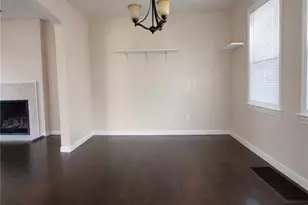 579 E 260th St, Euclid, OH 44132 - Photo 5