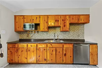 17632 Laurel Avenue, Lake Milton, OH 44429 - Photo 13