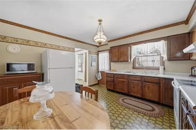 687 Lockwood Road, Barberton, OH 44203 - Photo 11