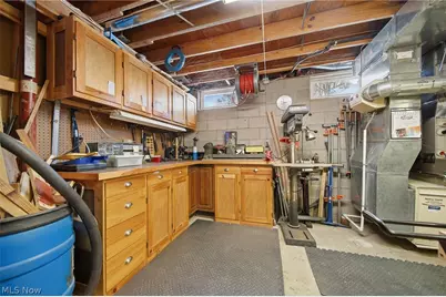 687 Lockwood Road, Barberton, OH 44203 - Photo 25