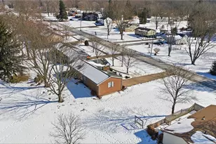 687 Lockwood Rd, Barberton, OH 44203 - Photo 29