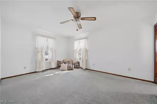 687 Lockwood Rd, Barberton, OH 44203 - Photo 17