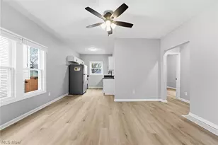 1535 Lakewood Ave, Oakwood, OH 44107 - Photo 9