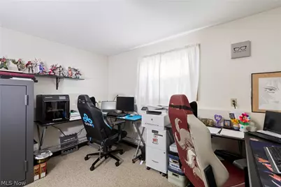 715 Carol Lane, Elyria, OH 44035 - Photo 17