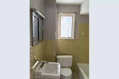 4312 Kenmore Avenue, Parma, OH 44134 - Photo 9