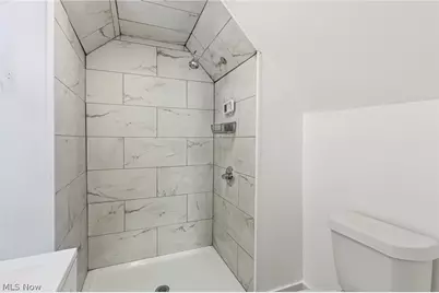 575 Flora Avenue, Akron, OH 44314 - Photo 31