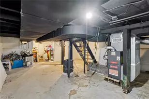 575 Flora Ave, Akron, OH 44314 - Photo 33