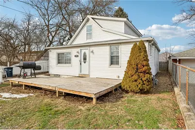 575 Flora Avenue, Akron, OH 44314 - Photo 41