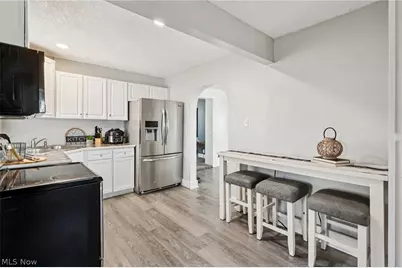 575 Flora Avenue, Akron, OH 44314 - Photo 9