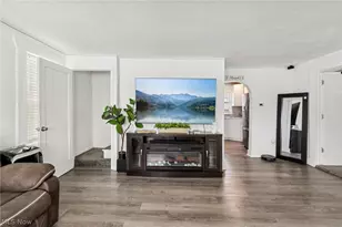 575 Flora Ave, Akron, OH 44314 - Photo 7