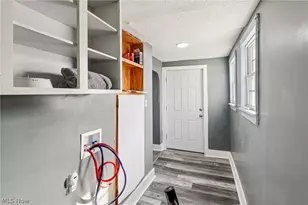 575 Flora Ave, Akron, OH 44314 - Photo 15