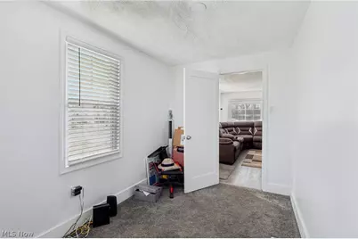 575 Flora Avenue, Akron, OH 44314 - Photo 17