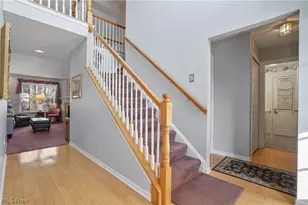 421 W Reserve Dr, Cuyahoga Falls, OH 44223 - Photo 3