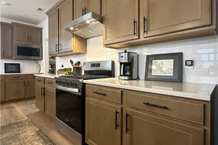 8139 Brookview Ln, Mentor, OH 44060 - Photo 9