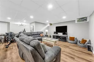 8851 Spring Valley Dr, Grandview Heights, OH 44147 - Photo 37