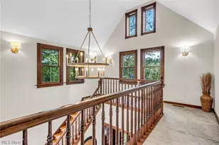 8851 Spring Valley Dr, Grandview Heights, OH 44147 - Photo 23