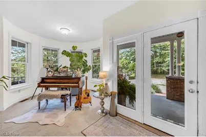 8851 Spring Valley Drive, Grandview Heights, OH 44147 - Photo 17