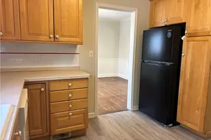 906 Keystone Dr, Cleveland Heights, OH 44121 - Photo 5