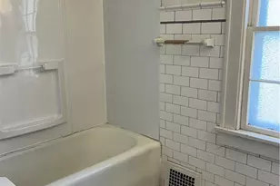 906 Keystone Dr, Cleveland Heights, OH 44121 - Photo 13