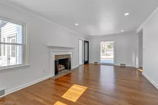 1040 Thorndale Dr, Akron, OH 44320 - Photo 9