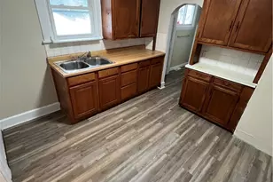 25 S Osborn Ave, Youngstown, OH 44509 - Photo 3