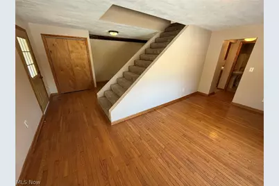 6784 Old Zoarville Road NE, Zoarville, OH 44656 - Photo 3