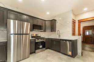 1697 W 69th St, Loveland, OH 44102 - Photo 19