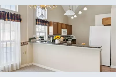 5415 Lake Forest Reserve Lane, Brunswick, OH 44212 - Photo 11