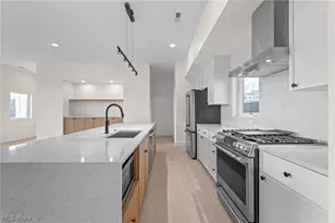 2149 Columbus Rd, Loveland, OH 44113 - Photo 9