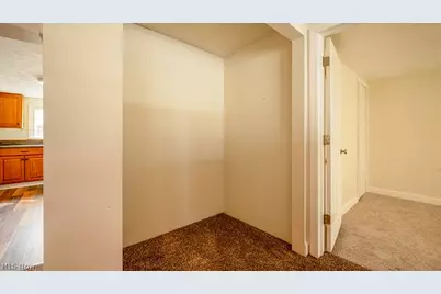202 Cleveland Avenue E, Warren, OH 44483 - Photo 25