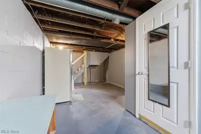 864 W College Road, Alliance, OH 44601 - Photo 33