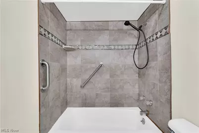 985 Canyon View Road #108-D, Northfield, OH 44067 - Photo 15