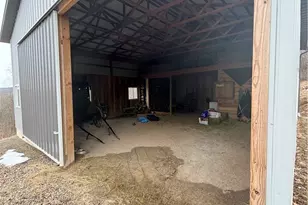 21252 Oxford Rd, Salesville, OH 43773 - Photo 11