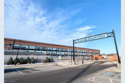 401 W Shoreline Drive #204, Sandusky, OH 44870 - Photo 7