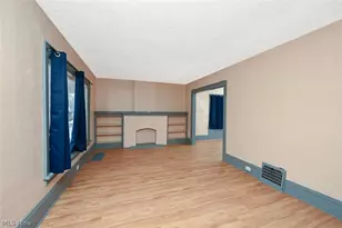 77 W Mildred Ave, Akron, OH 44310 - Photo 5