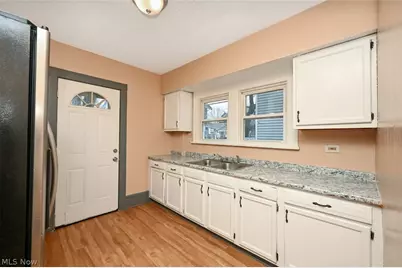 77 W Mildred Avenue, Akron, OH 44310 - Photo 13