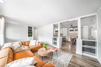 8075 Crestwood Drive, Garrettsville, OH 44231 - Photo 17