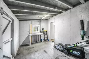 8075 Crestwood Dr, Garrettsville, OH 44231 - Photo 37