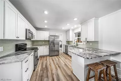 8075 Crestwood Drive, Garrettsville, OH 44231 - Photo 21