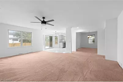 29008 Uxbridge Drive, Willowick, OH 44095 - Photo 9